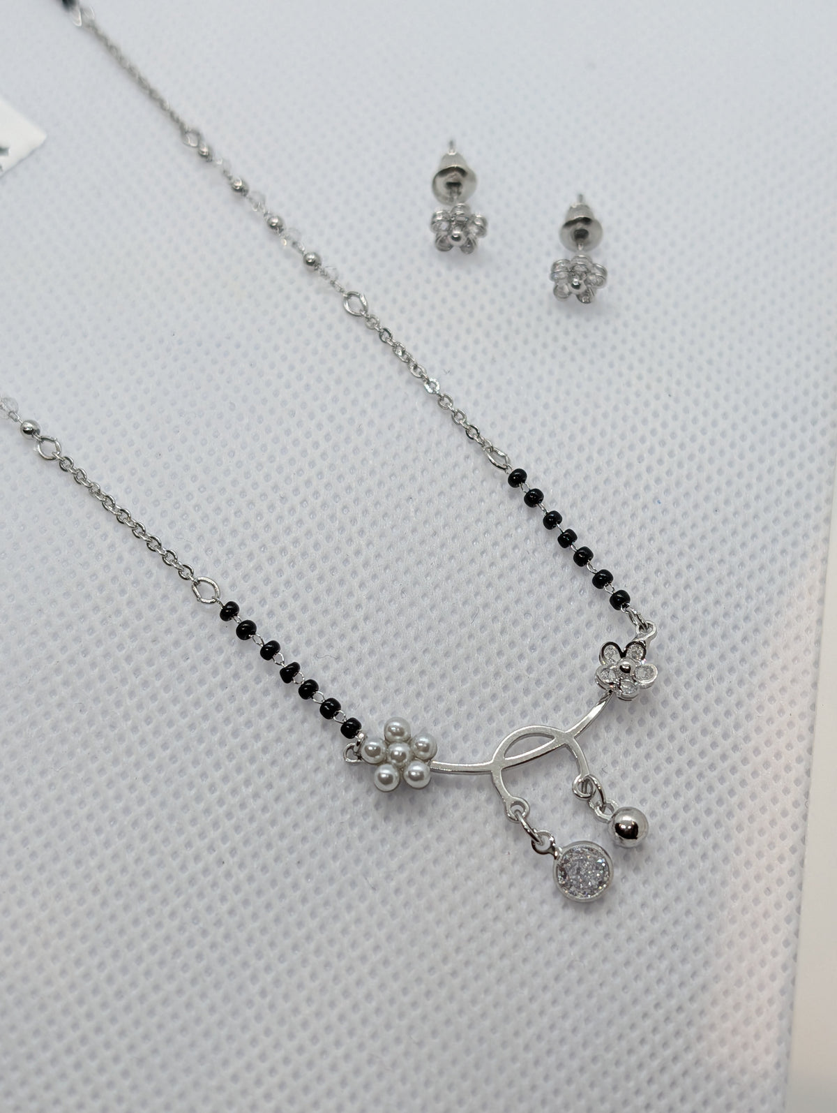 Floral Mangalsutra Set with Earrings