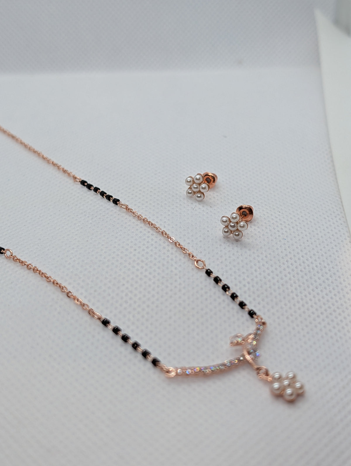 CZ Bar Pearl Flower Drop Mangalsutra Set - chain detail